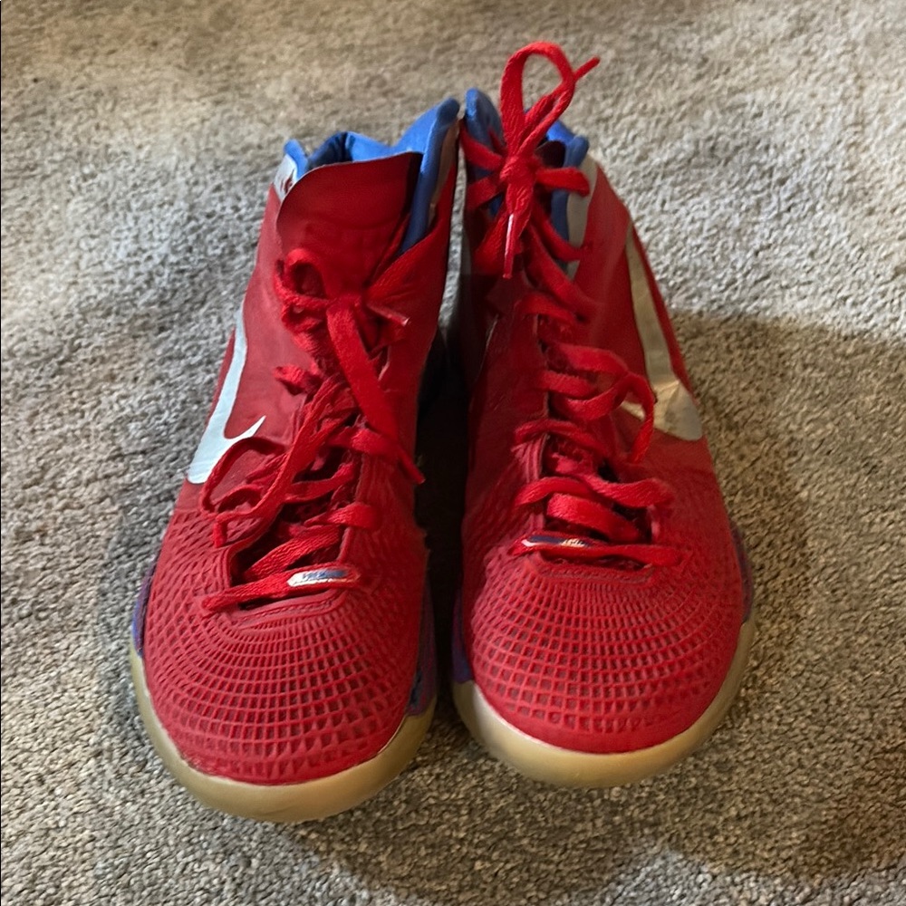 Nike Red and Blue Athletic Sneakers - Picture 7 of 7